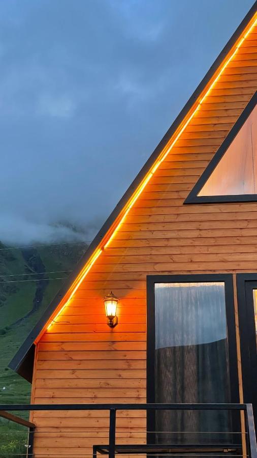 Appartamento Kazbegi Compass Esterno foto
