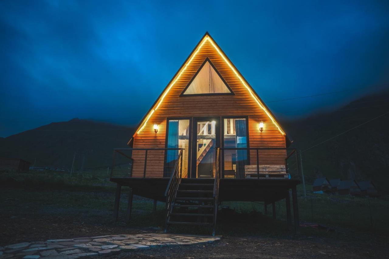 Appartamento Kazbegi Compass Esterno foto