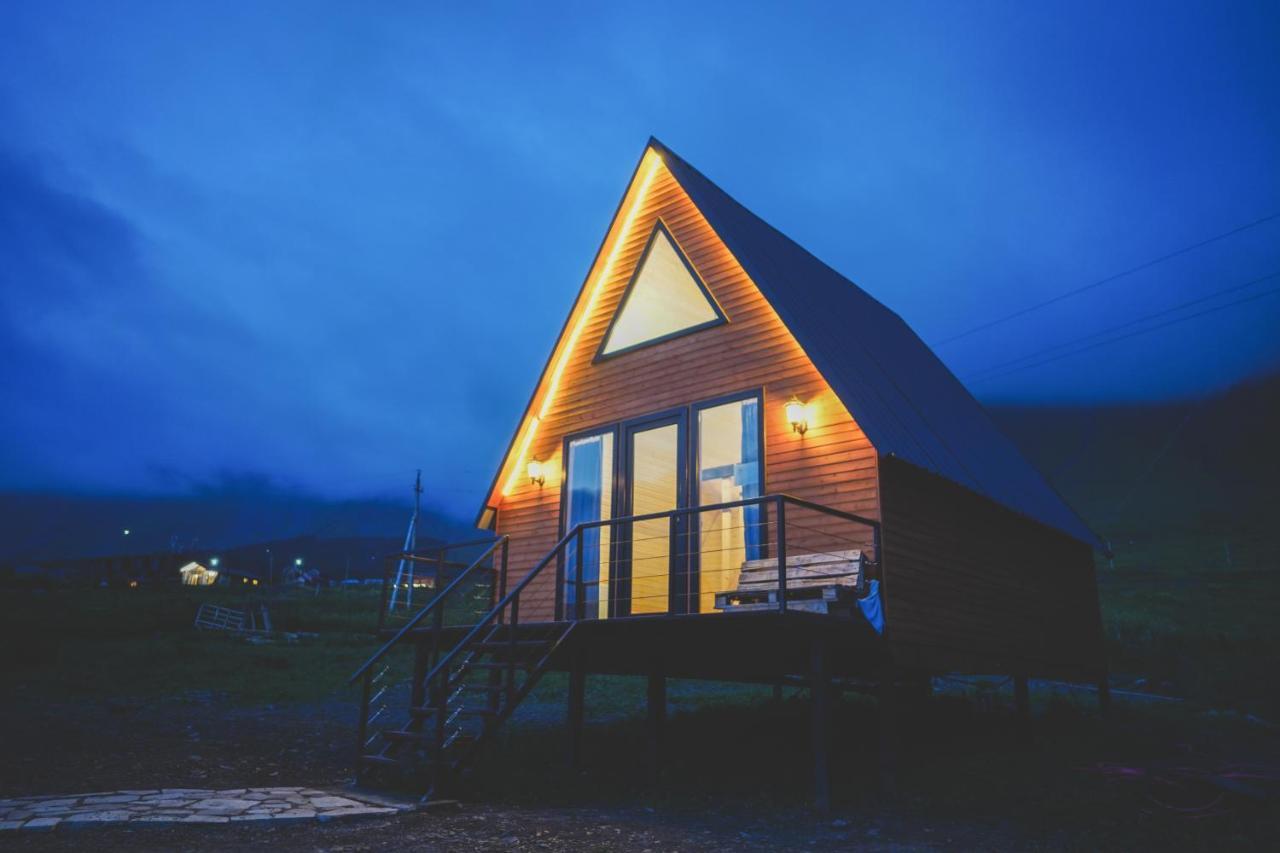 Appartamento Kazbegi Compass Esterno foto
